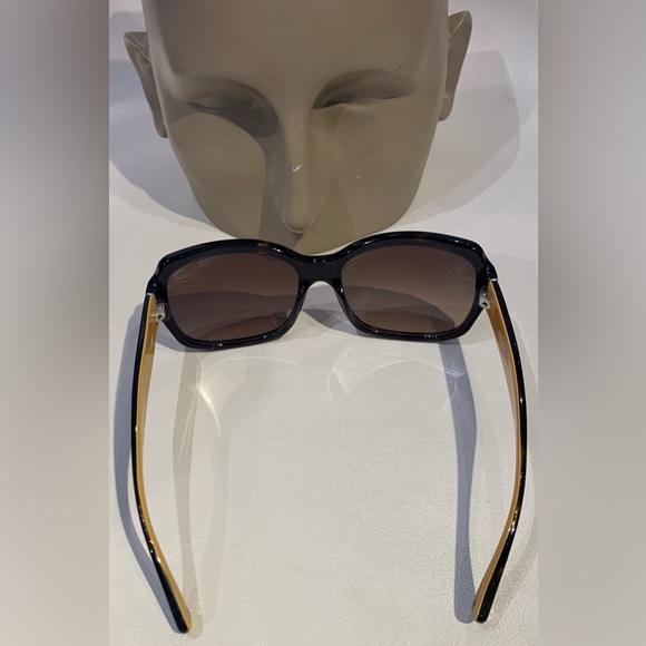 New Coach Sunglasses - Picture 10 of 10